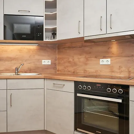 615, Seepark Apartman