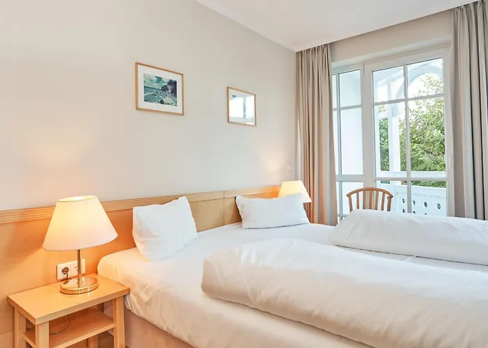 Apartment 615, Seepark *