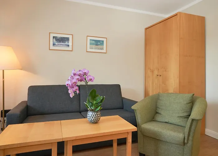 Apartment 615, Seepark *