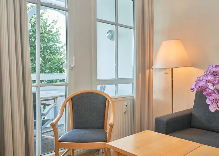 Apartment 615, Seepark *